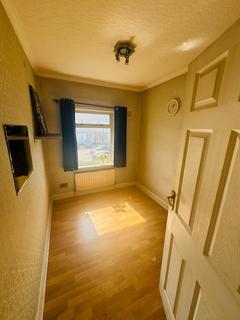 3 bedroom terraced house to rent, Greeford, UB6