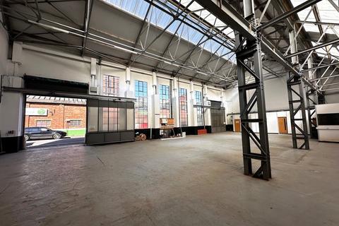 Industrial unit to rent, 86 Barford Street, Digbeth, Birmingham, B5 6AH