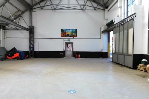 Industrial unit to rent, 86 Barford Street, Digbeth, Birmingham, B5 6AH