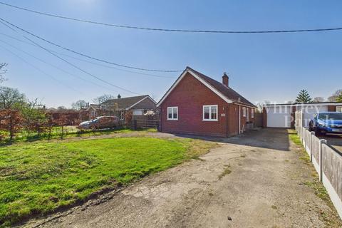 2 bedroom detached bungalow for sale, Norwich Road, Denton, Harleston