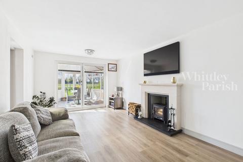 2 bedroom detached bungalow for sale, Norwich Road, Denton, Harleston