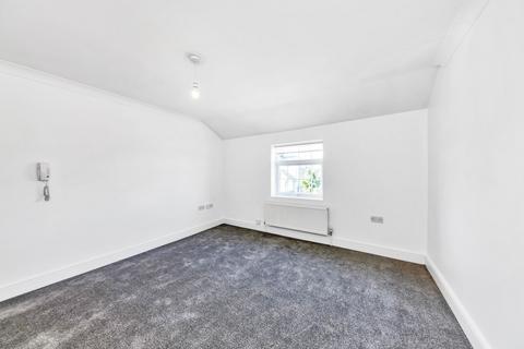 1 bedroom flat for sale, Kneesworth Street, Royston SG8