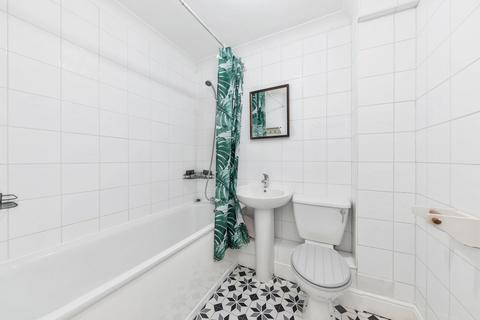 1 bedroom flat for sale, Kneesworth Street, Royston SG8