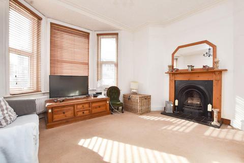 4 bedroom semi-detached house for sale, Cavendish Avenue, Eastbourne
