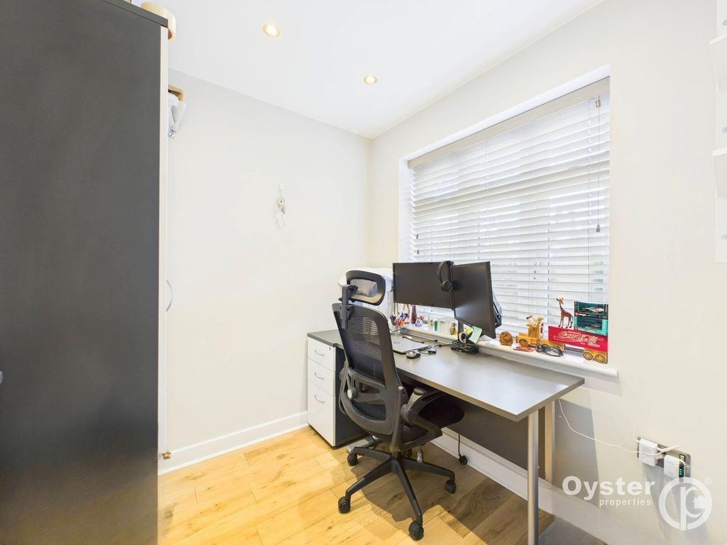 Office/Bedroom 5
