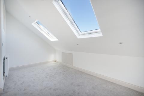 56 Rathcoole Avenue, London, N8 9NA