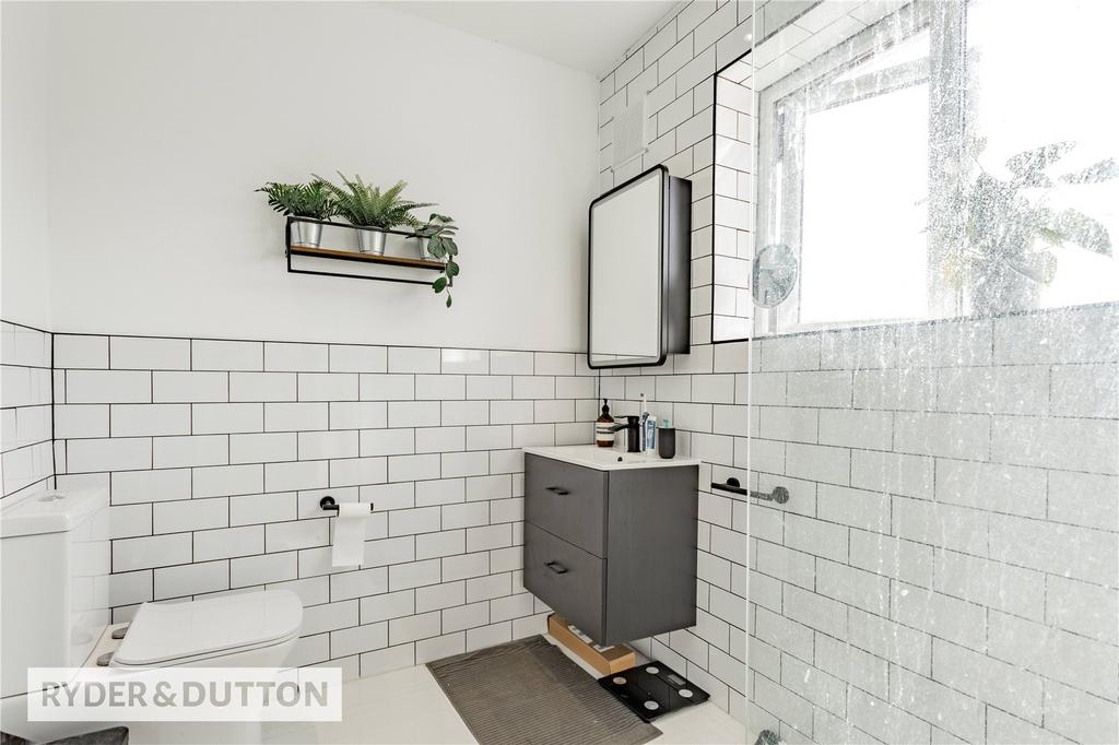 Main Shower Room