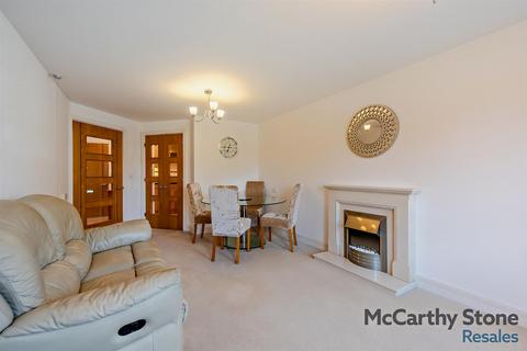 1 bedroom apartment for sale, Claridge House, Church Street, Littlehampton, West Sussex