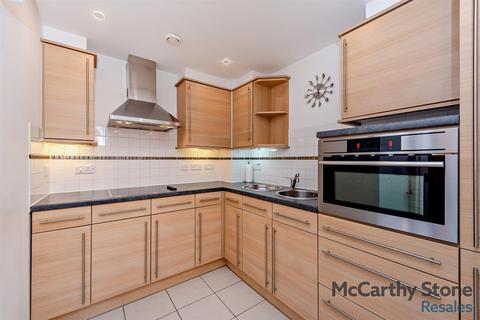 1 bedroom apartment for sale, Claridge House, Church Street, Littlehampton, West Sussex