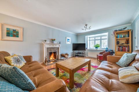 38 Windy Wood, Godalming, GU7 1XX