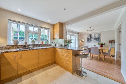 38 Windy Wood, Godalming, GU7 1XX