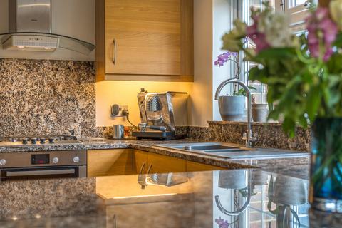 38 Windy Wood, Godalming, GU7 1XX