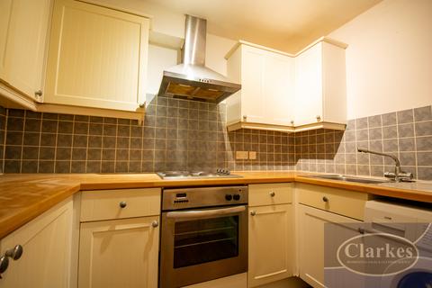2 bedroom apartment for sale, 2 Bed Flat With Parking in Winton