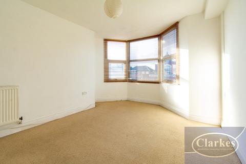 2 bedroom apartment for sale, 2 Bed Flat With Parking in Winton