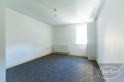 2 bedroom apartment for sale, 2 Bed Flat With Parking in Winton