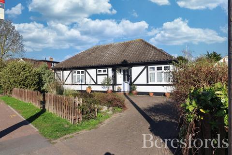 30 Front Lane, Upminster, RM14 3YD