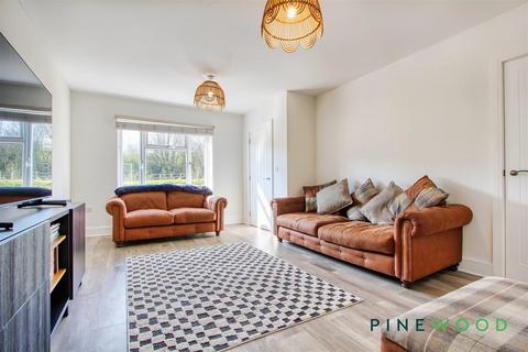 4 bedroom semi-detached house for sale, Stephenson Lane, Chesterfield S45