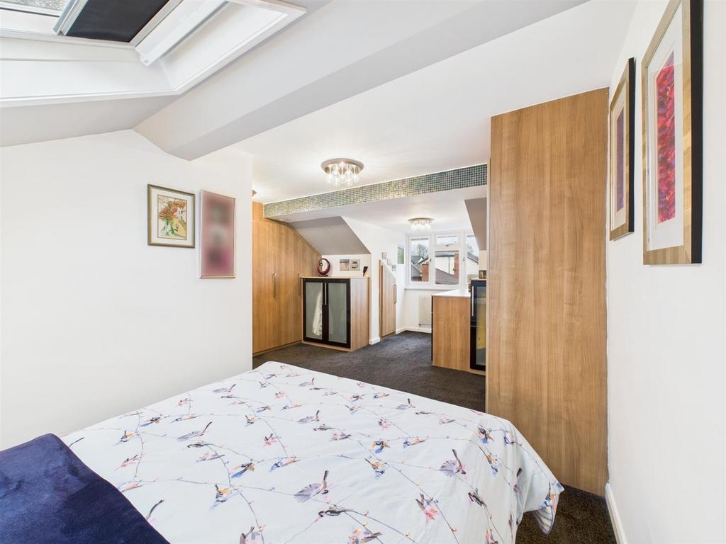 Bed 1 - 6.jpg