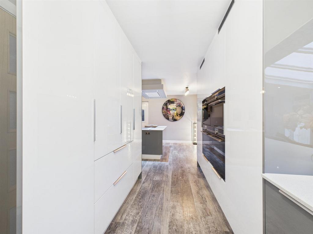 Kitchen 7.jpg