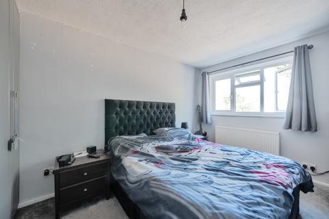 34 Udall Gardens, Romford, RM5 2JX