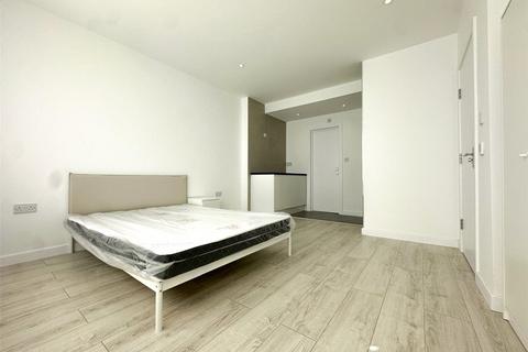 Studio to rent, Kingsfield Avenue, Harrow, HA2