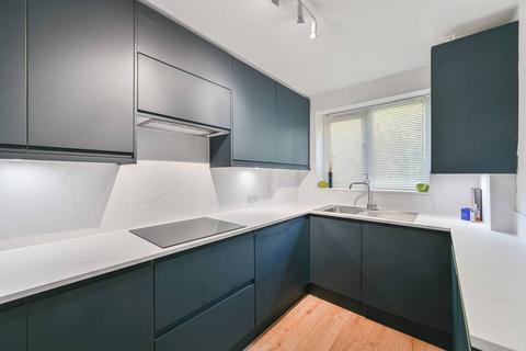 22 Kingsleigh Walk, Bromley, BR2 0YE
