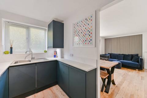 22 Kingsleigh Walk, Bromley, BR2 0YE