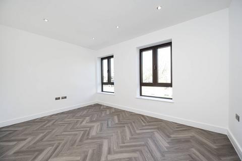 undefined, 60 Larkshall Road, London E4