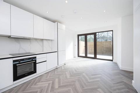 undefined, 60 Larkshall Road, London E4