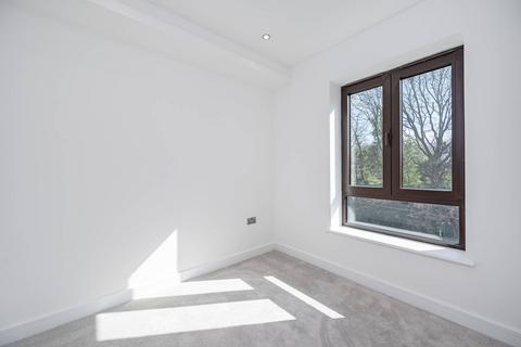 undefined, 60 Larkshall Road, London E4
