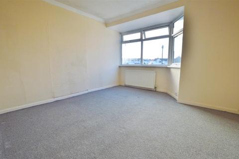 2 bedroom end of terrace house for sale, Salt Hill Way, Slough