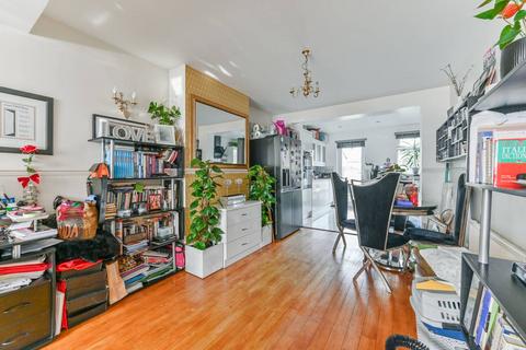 3 bedroom semi-detached house for sale, Galpins Road, Mitcham, Thornton Heath, CR7