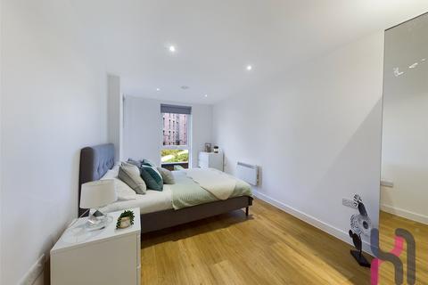 2 bedroom flat for sale, The Plaza, 1 Advent Way, Ancoats, Manchester, M4