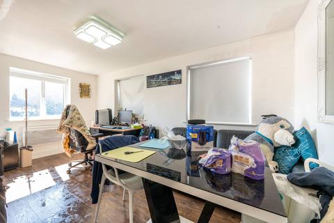 41 Alan Hocken Way, London, E15 3AT