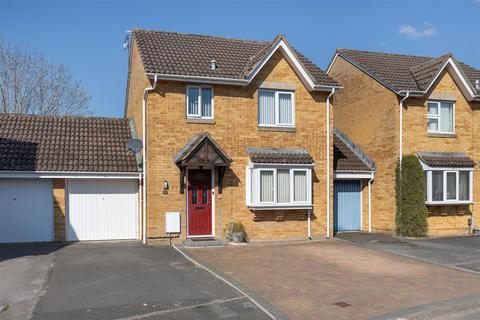 87 Ramsbury Walk, Trowbridge, BA14 0UX
