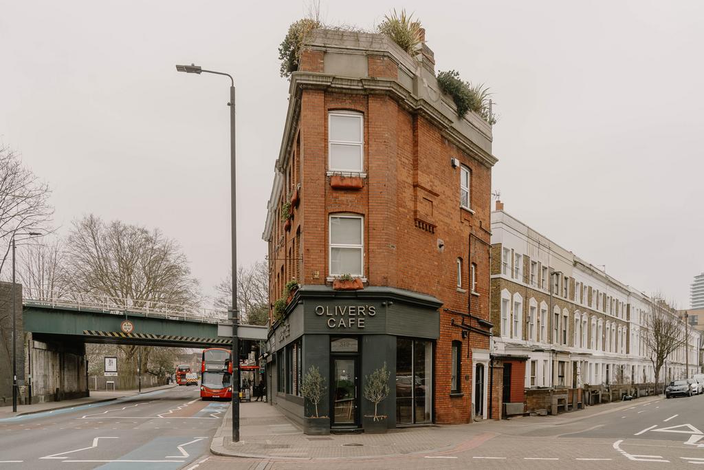 272093 - Battersea Park Road High Res-4.jpg