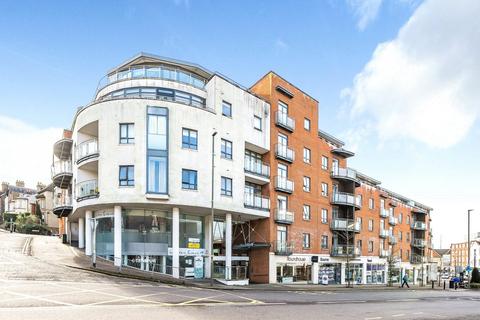 3 bedroom flat for sale, Trinity Gate, Guildford GU1