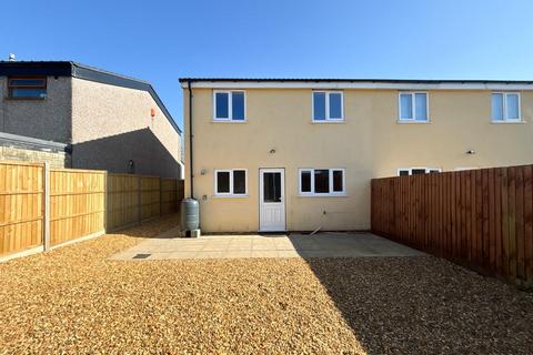 4 bedroom semi-detached house to rent, Creswicke Road, Knowle, Bristol