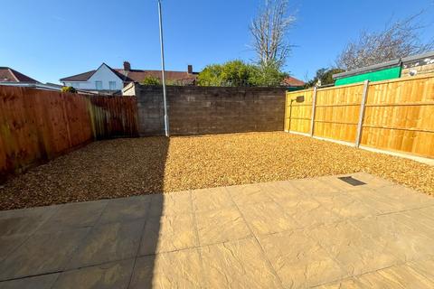 4 bedroom semi-detached house to rent, Creswicke Road, Knowle, Bristol