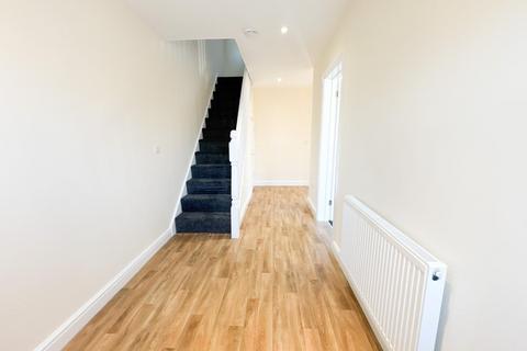 4 bedroom semi-detached house to rent, Creswicke Road, Knowle, Bristol