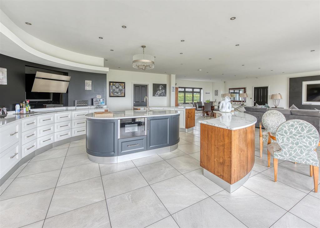 Plas Gwyn-kitchen5.jpg
