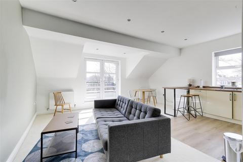 undefined, Second Avenue, Forest Fields NG7