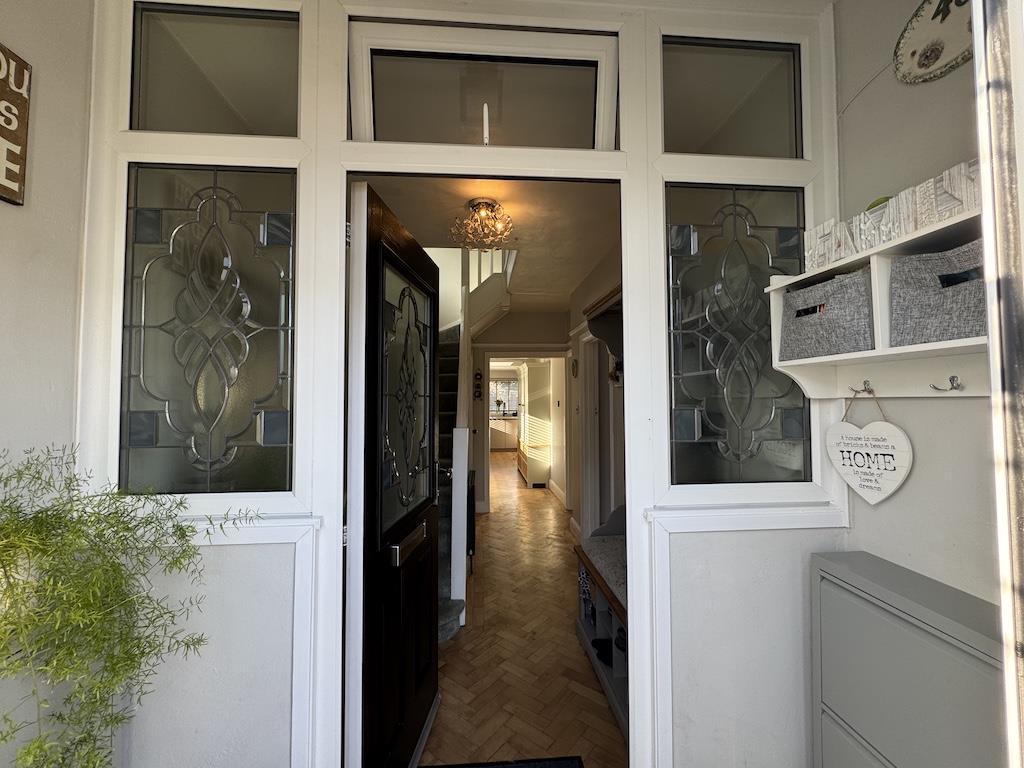 4 - Porch.jpg