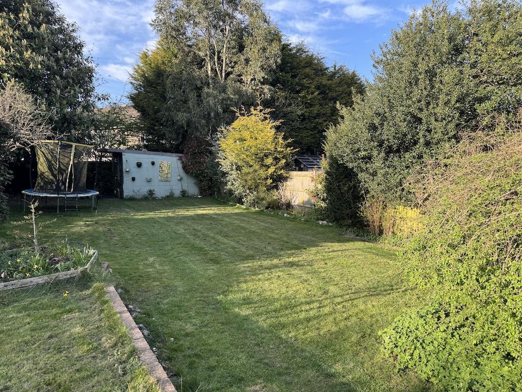 28 - Rear Garden.jpg