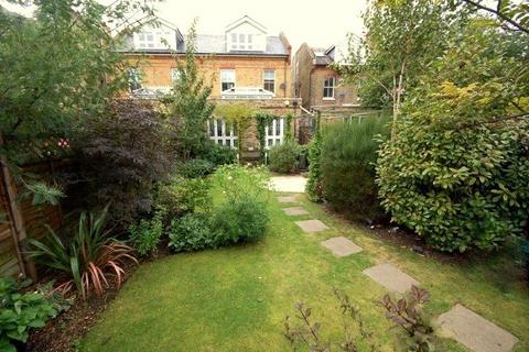 undefined, Sandycombe Road, Kew, Surrey, TW9