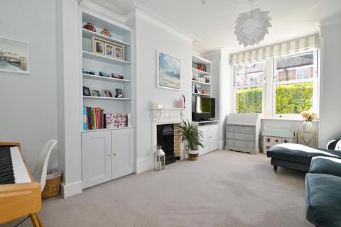 40 Upper Grotto Road, Twickenham, TW1 4NF