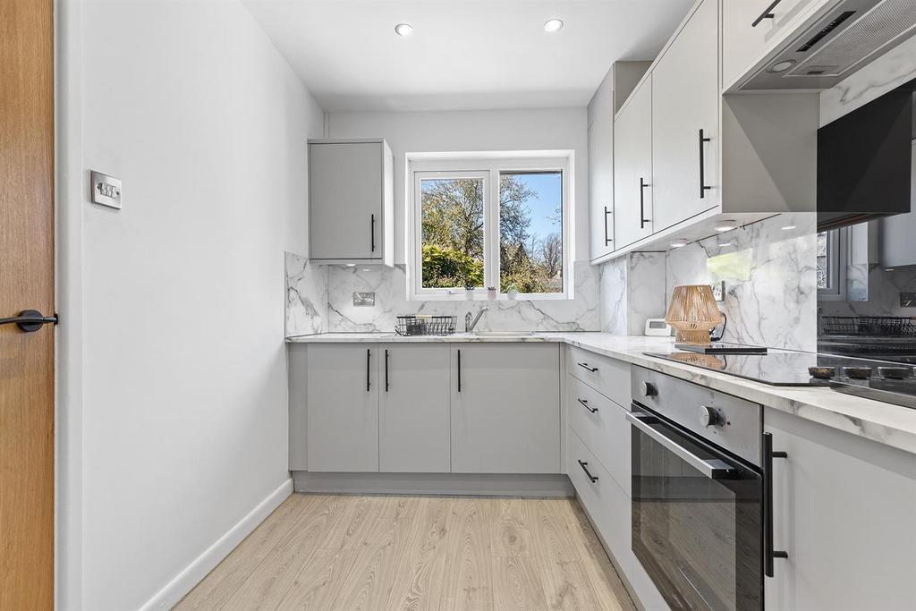 19 Oakburn Court, Broomhall Road 07 297.png
