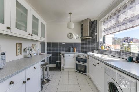 3 bedroom semi-detached house for sale, Exeter Road, London, N14
