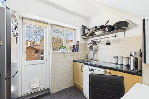 70 Tillotson Road, London, N9 9AG