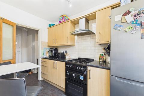 70 Tillotson Road, London, N9 9AG